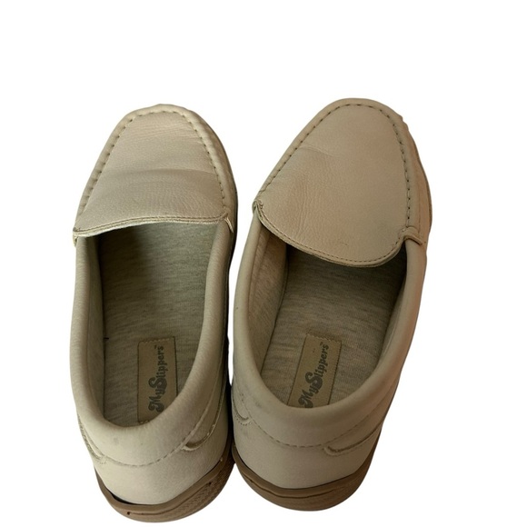 My Pillow All Season Women’s Moccasin Slipper Leather Beige Wide Width 7W - Picture 6 of 7